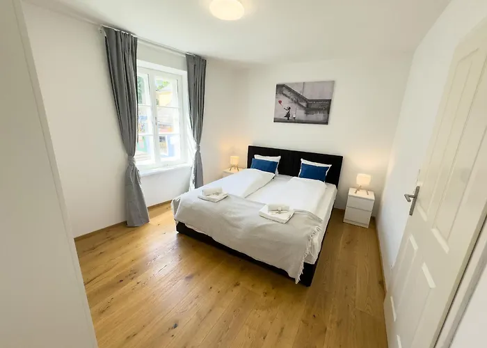 Modern Housing 4*