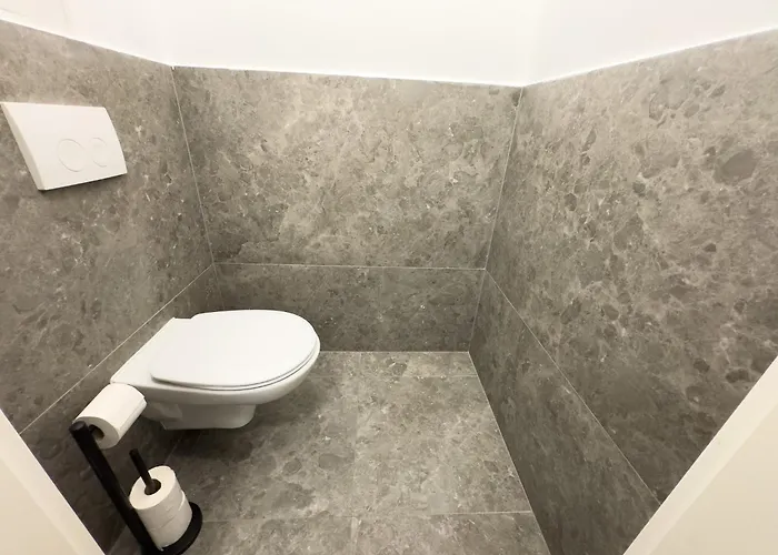 Modern Housing 4* Wenen